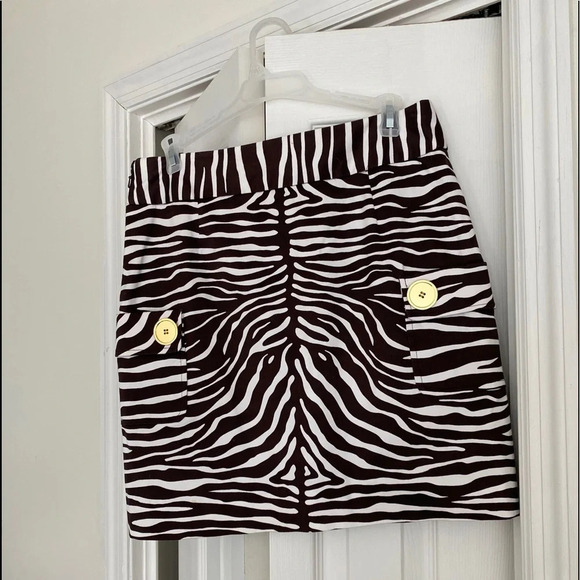 Zebra print mini skirt!! - Picture 2 of 4